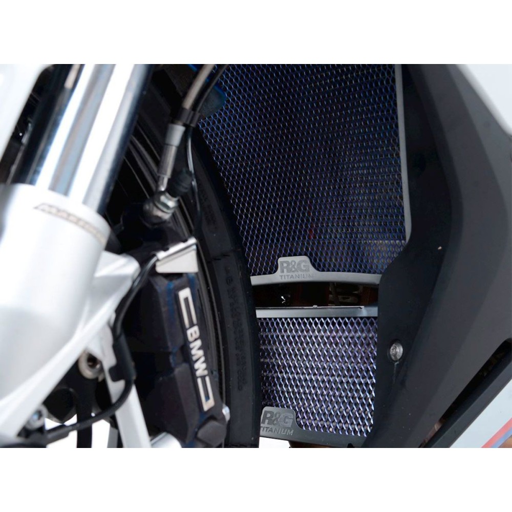 GRID DE PROTECCIÓN DEL RADIADOR DE ACEITE DE CARRERAS TITANIUM R&G BMW S 1000 R SPORT / R M SPORT 2021-2024 GRID DE PROTECCIÓN DEL RADIADOR DE ACEITE DE CARRERAS TITANIUM R&G BMW S 1000 R SPORT / R M SPORT 2021-2024