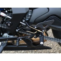 ESTRIBERAS RACING CNC AJUSTABLES NEGRO/ROJO MV AGUSTA SUPERVELOCE 800 / S / S.ORO 2020-2023