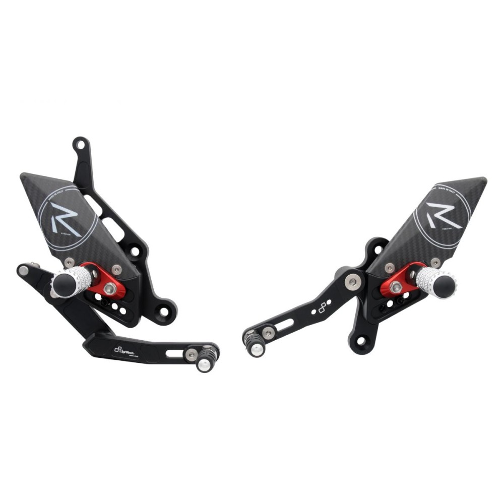 ESTRIBERAS AJUSTABLES VERSIÓN R LIGHTECH YAMAHA TRACER 7 / GT 2020-2024