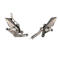 ESTRIBERAS AJUSTABLES CON ESTRIBERAS FIJAS LIGHTECH YAMAHA TRACER 7 / GT 2020-2024