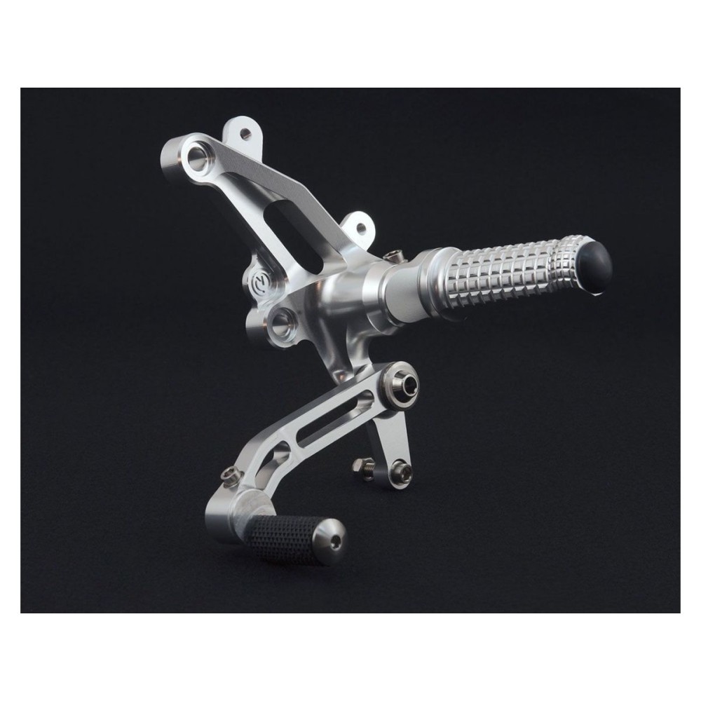 KIT ESTRIBERAS DE REDUCCIÓN AJUSTABLE MOTOCORSE DUCATI STREETFIGHTER 1100/S
